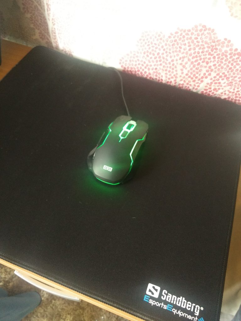 Sandberg Gamer Mousepad out of box with mouse on top