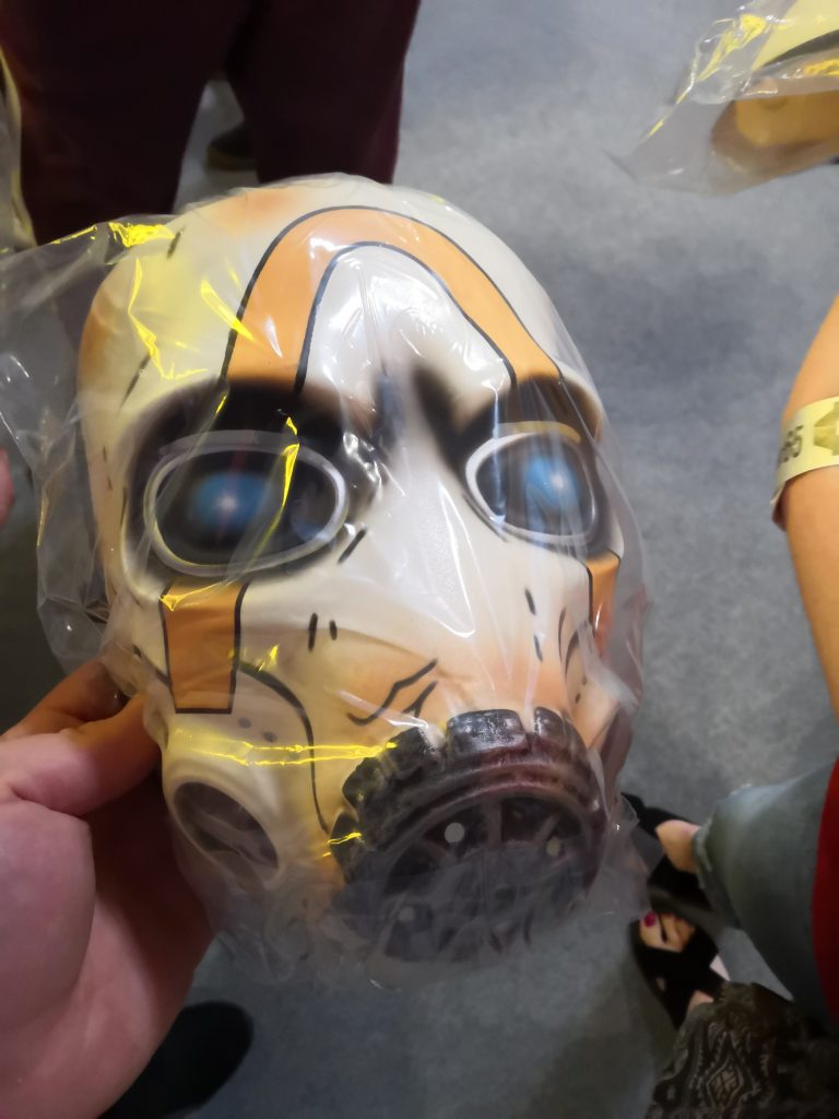 First freebie of the day? A Borderlands 3 Psycho Mask
