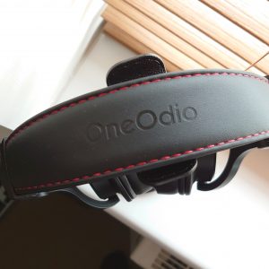 OneOdio headphones from top view