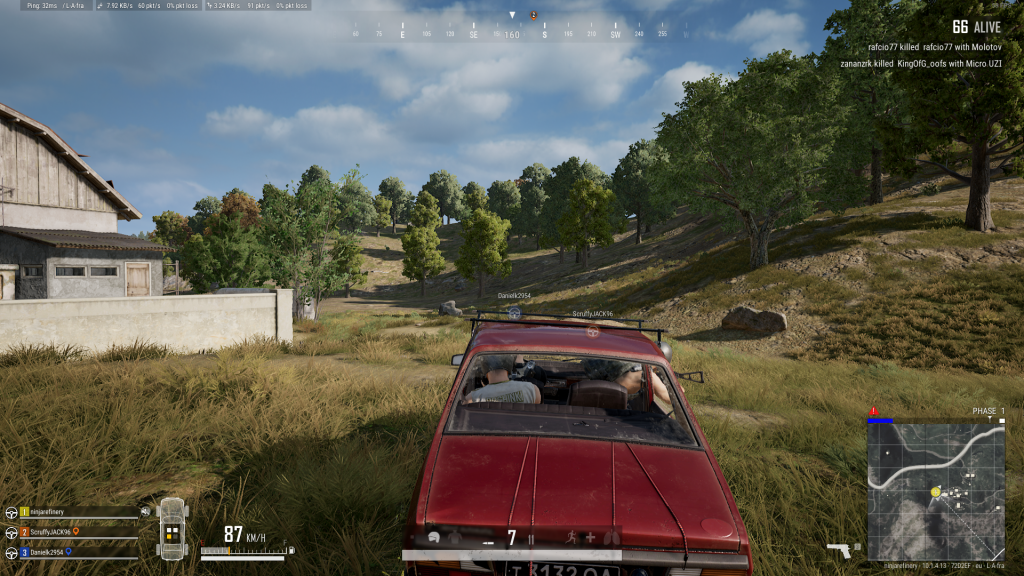 PLAYERUNKNOWN'S BATTLEGROUNDS driving red car