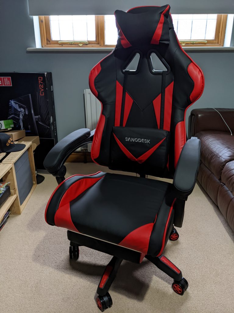 Sanodesk Gaming Chair GC01 in red and black
