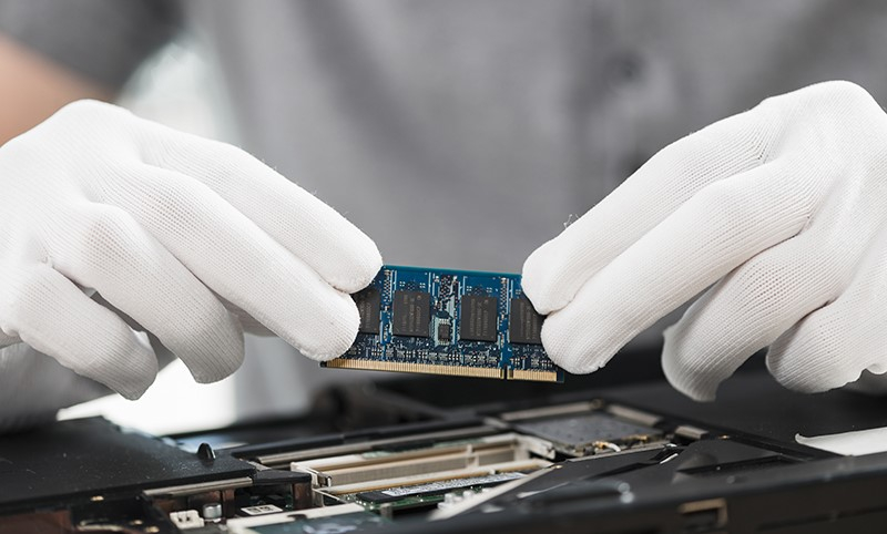 Upgrading RAM in a laptop