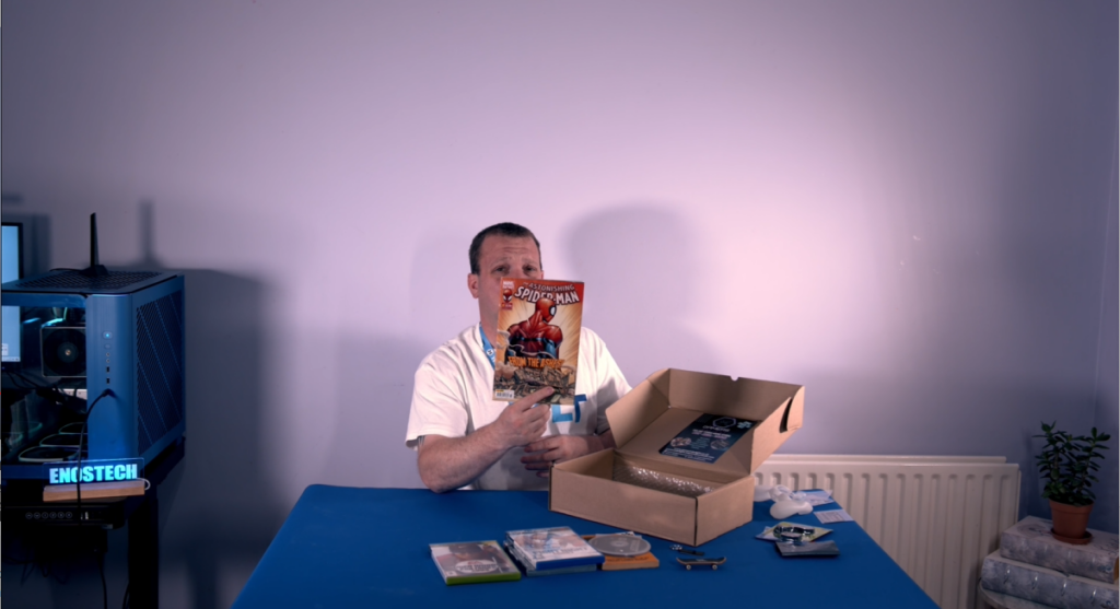 Gamers Delight - Ben from Enos Tech unboxing the mystery box