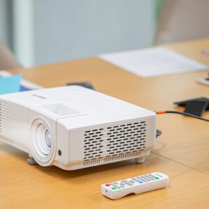 PHILIPS ProPix 850 in meeting room