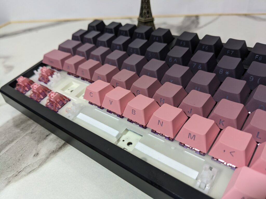 Epomaker HE75 Tri Key Caps removed