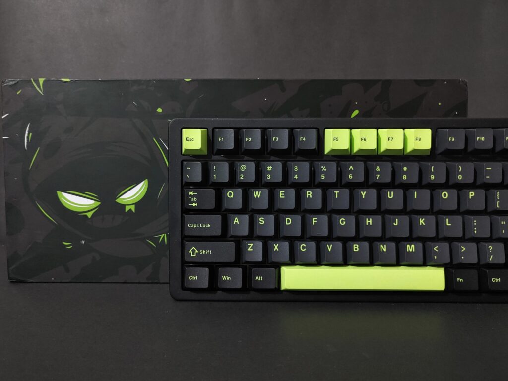 MechLands Blade 75 - Keyboard on Box