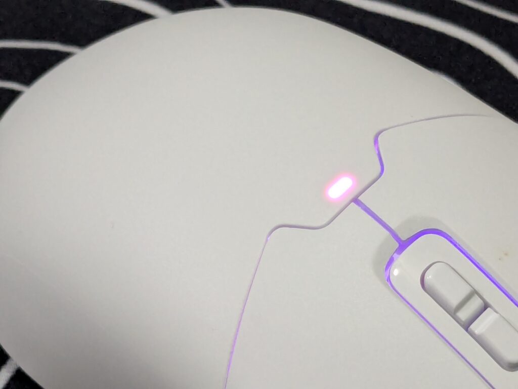 EPOMAKER Click Mouse review – Fast, light, and full of power 26 EPOMAKER Click Mouse - Lighting