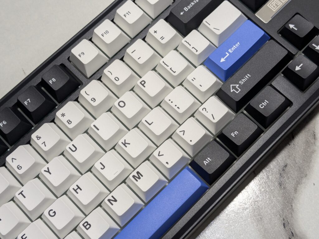 EPOMAKER TH85 review – A compact keyboard with stunning RGB flair 9 EPOMAKER TH85 - Middle Section