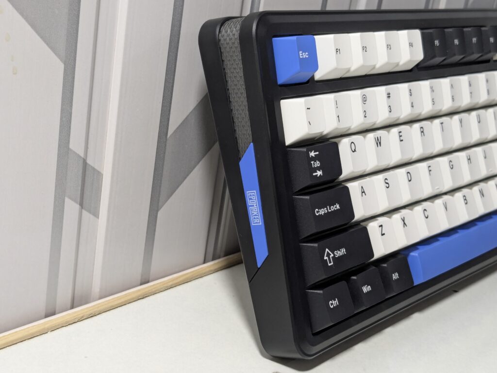 EPOMAKER TH85 review – A compact keyboard with stunning RGB flair 15 EPOMAKER TH85 - Left Side View