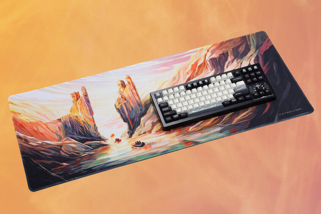 The Drop + The Lord of the Rings The Argonath Desk Mat