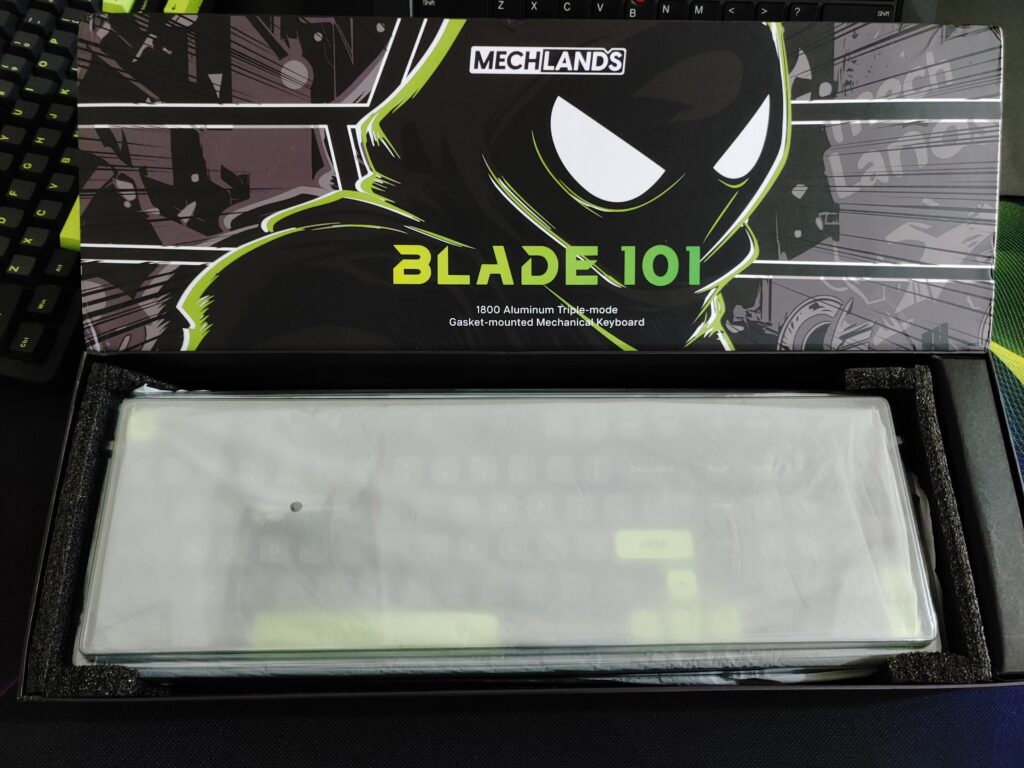 Mechlands Blade 101 review: A boldly loud mechanical keyboard with standout build quality 4 Mechlands Blade 101 - unboxing shots