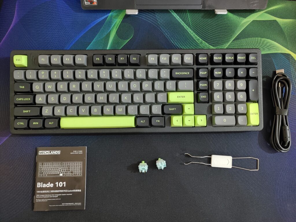 Mechlands Blade 101 review: A boldly loud mechanical keyboard with standout build quality 5 Mechlands Blade 101 - Accessories