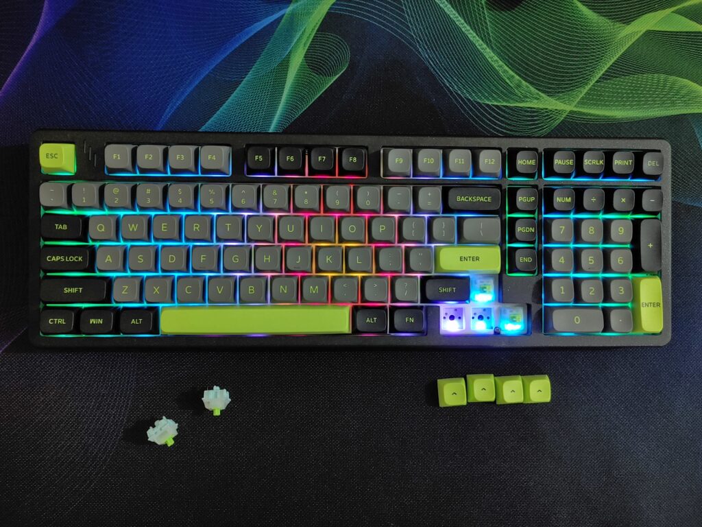 Mechlands Blade 101 review: A boldly loud mechanical keyboard with standout build quality 19 Mechlands Blade 101 - RGB lights on shot