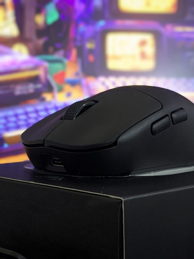 Aula SC800 review: A feather-light gaming mouse with solid sensor performance 6 Aula SC800 - closeup shot