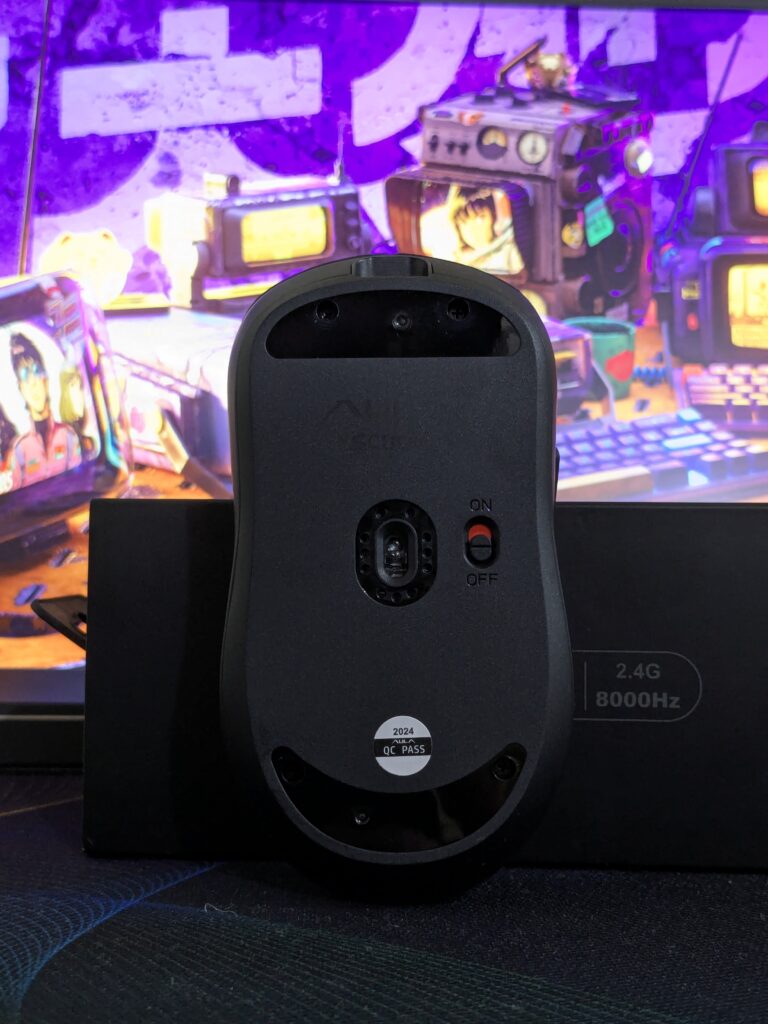 Aula SC800 review: A feather-light gaming mouse with solid sensor performance 7 Aula SC800 - skates