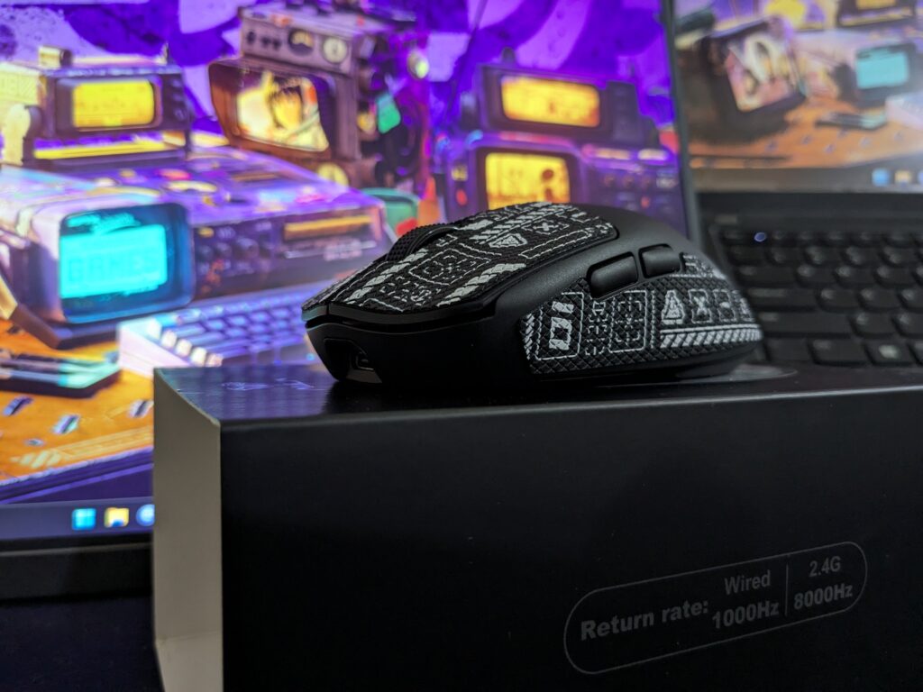 Aula SC800 review: A feather-light gaming mouse with solid sensor performance 11 Aula SC800 - closeup shot