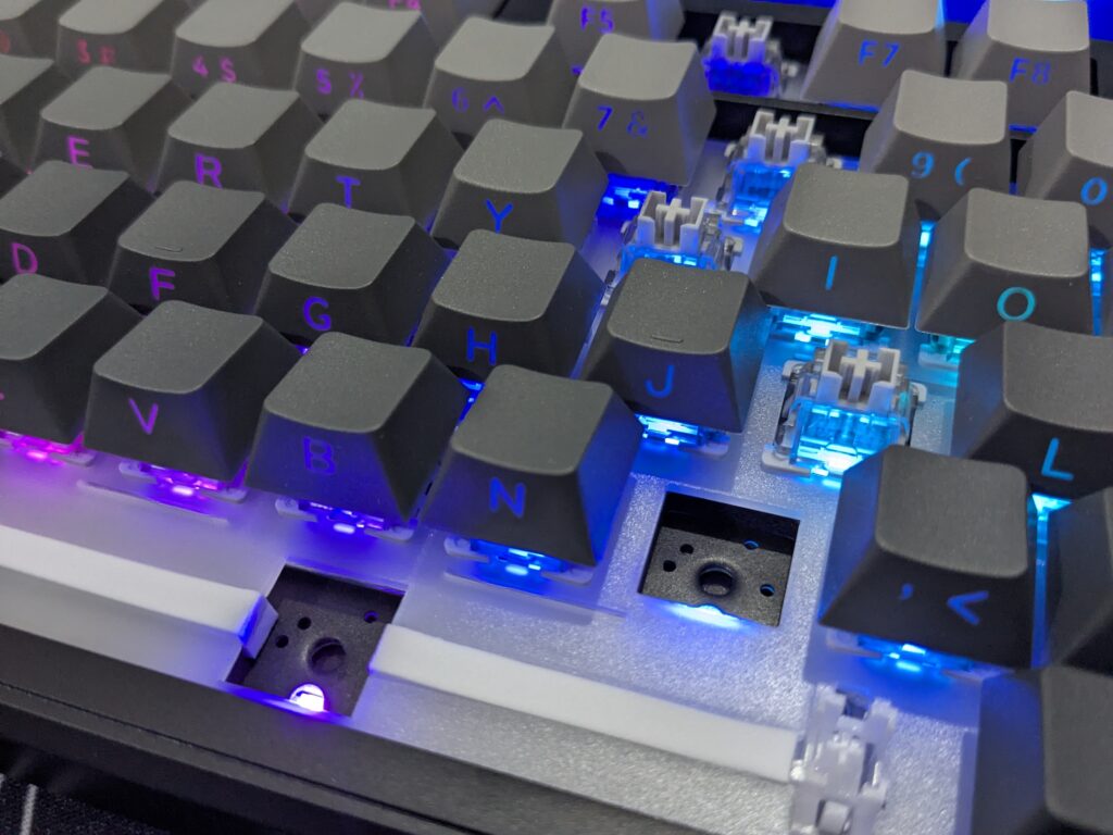 AULA F108 review: Powerful full-size wireless keyboard with creamy, satisfying sound 21 AULA F108 - RGB Lighting