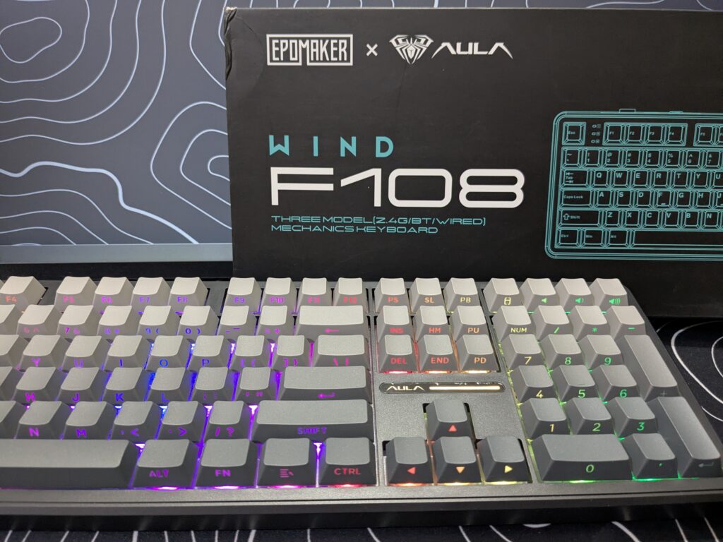 AULA F108 - Keyboard and Box