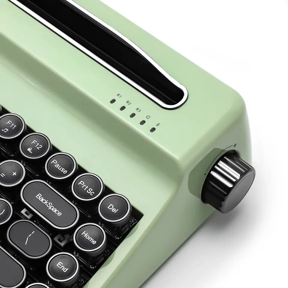 YUNZII QL75 delivers stunning retro style and powerful features in a compact mechanical keyboard 5 YUNZII QL75 delivers stunning retro style and powerful features in a compact mechanical keyboard 3