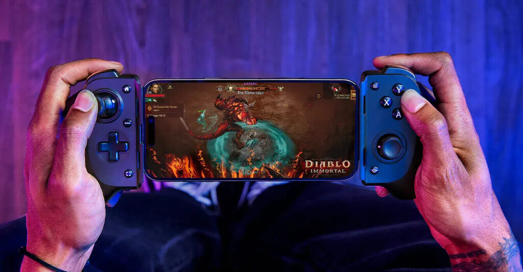 Razer Kishi V3 being used to play games