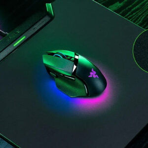 Razer Hyperflux V2 - Mouse on mousepad