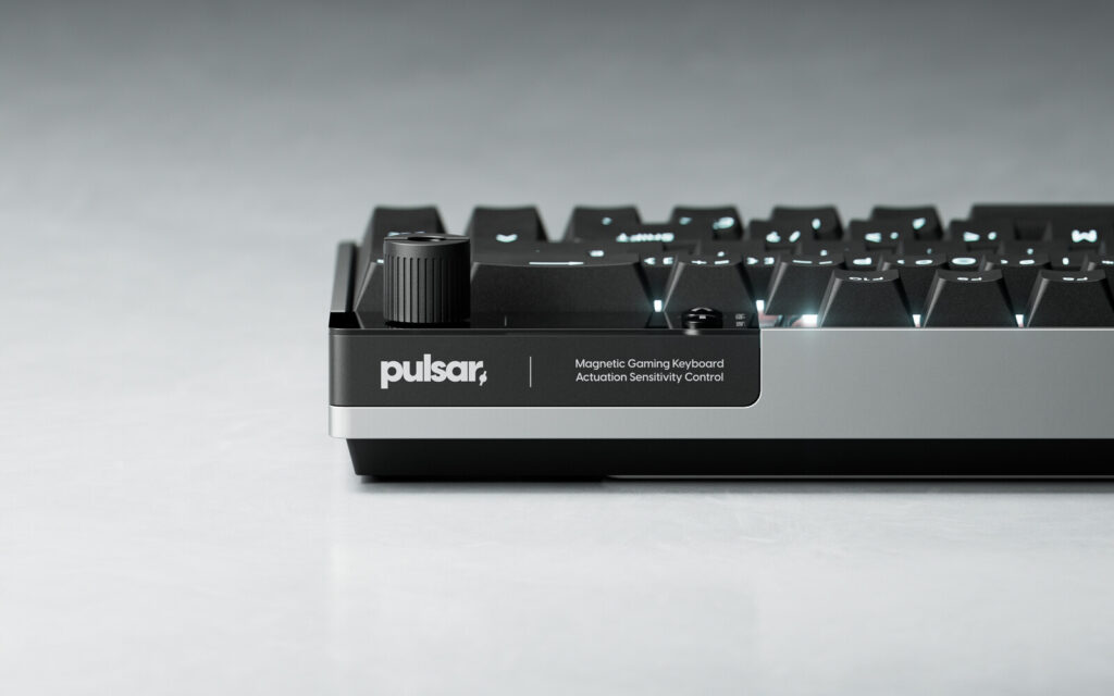 Pulsar eS HE 70 ANSI gaming keyboard - Close up of logo