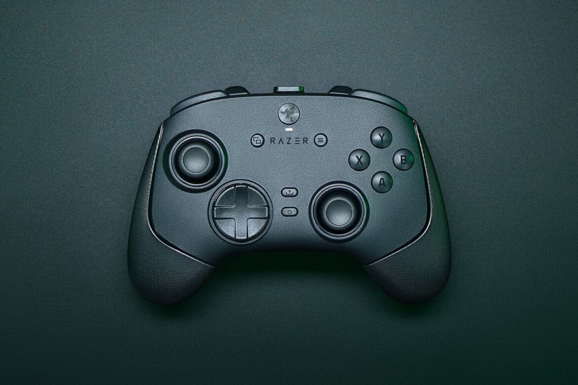 Razer launches powerful Wolverine V3 Pro 8K PC controller | FULLSYNC