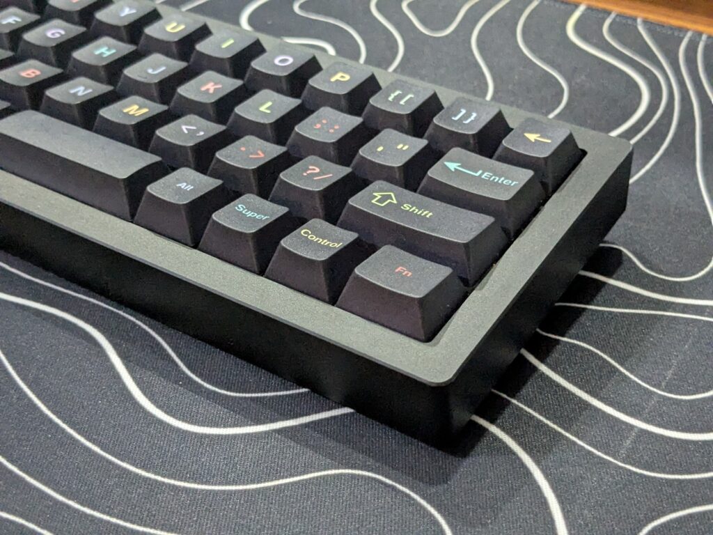 EPOMAKER Tide49 review: A compact and unique keyboard 4