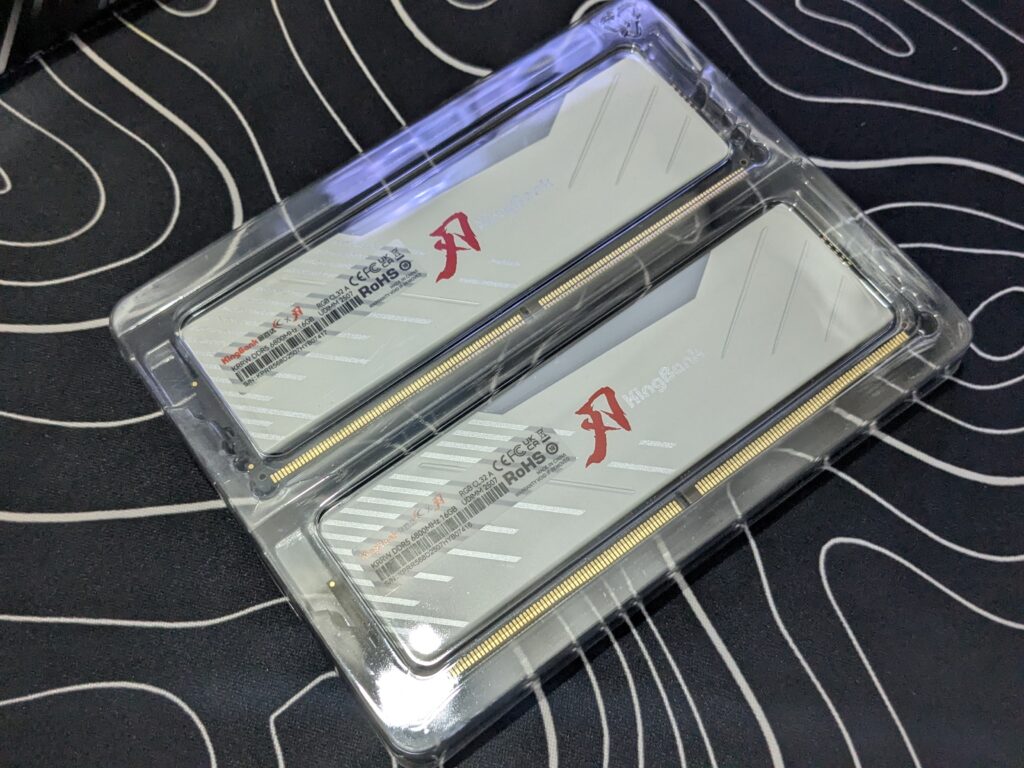 KingBank Soarblade DDR5 6800MHz CL32 in clear packaging