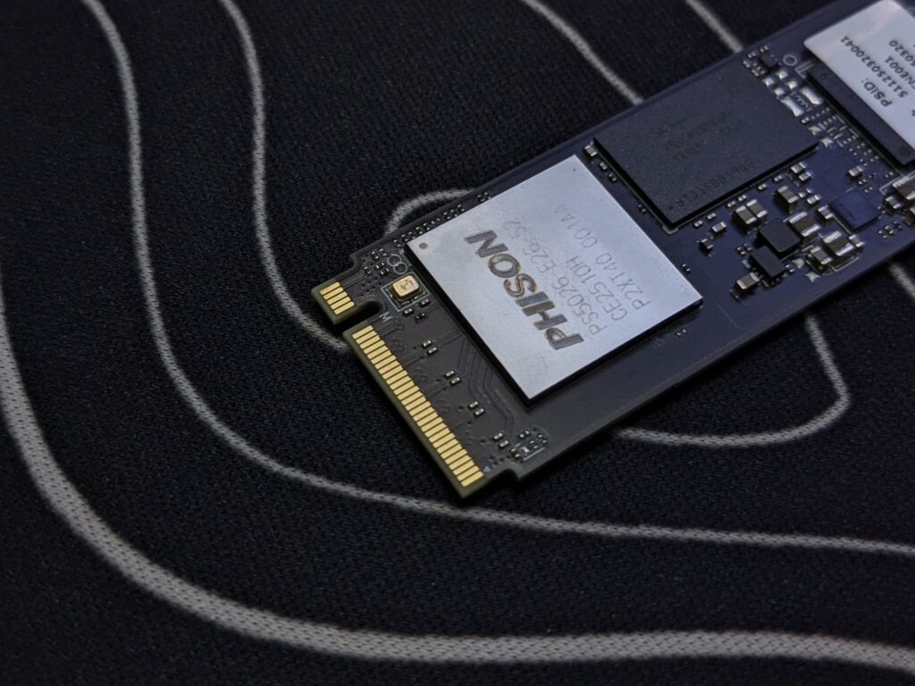 TEAMGROUP T-FORCE Z540 1TB Gen5 NVMe SSD - Connection
