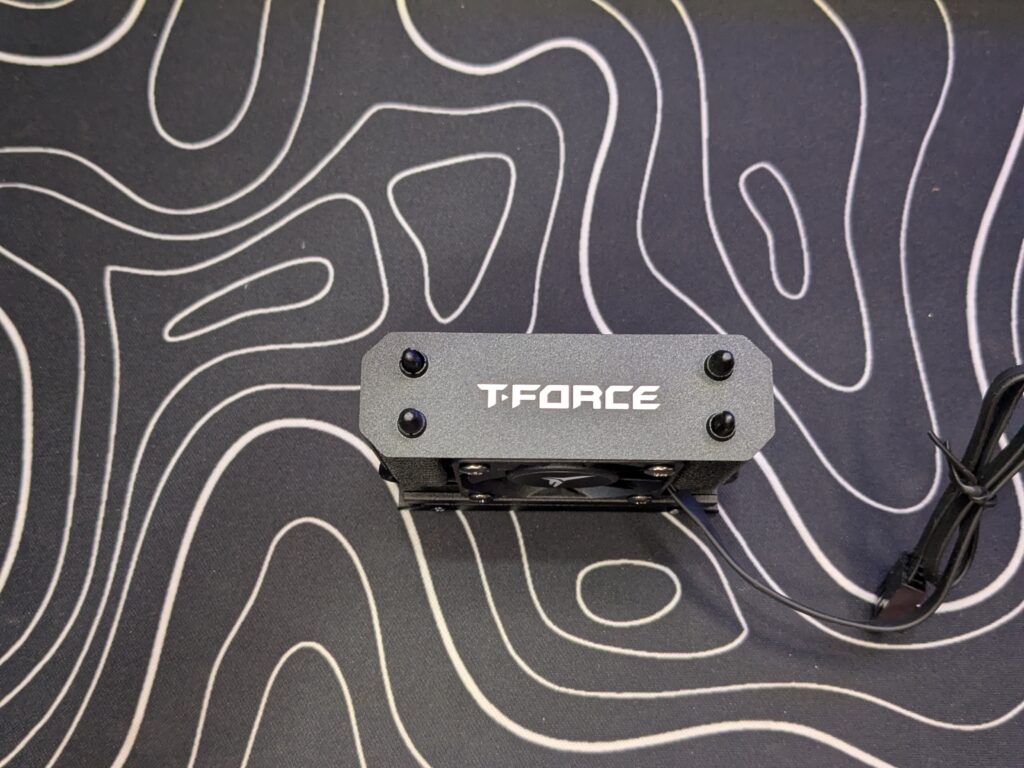T-FORCE DARK AirFlow I SSD Cooler - Top View