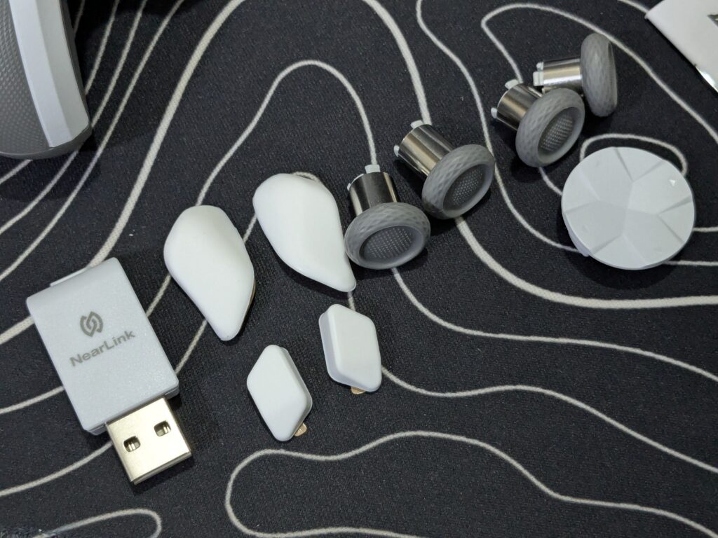 BIGBIGWON Blitz 2 TMR - Thumbsticks, buttons, triggers and dongle