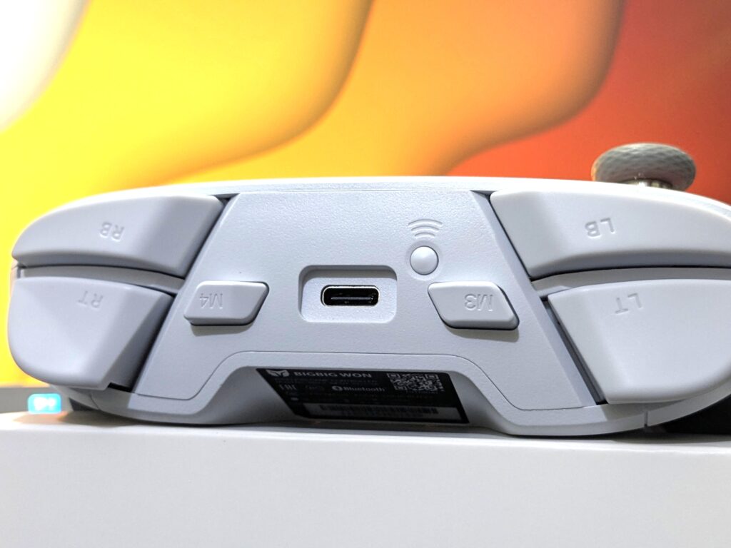 BIGBIGWON Blitz 2 TMR - Connection port