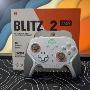 BIGBIGWON Blitz 2 TMR - Controller in front of box