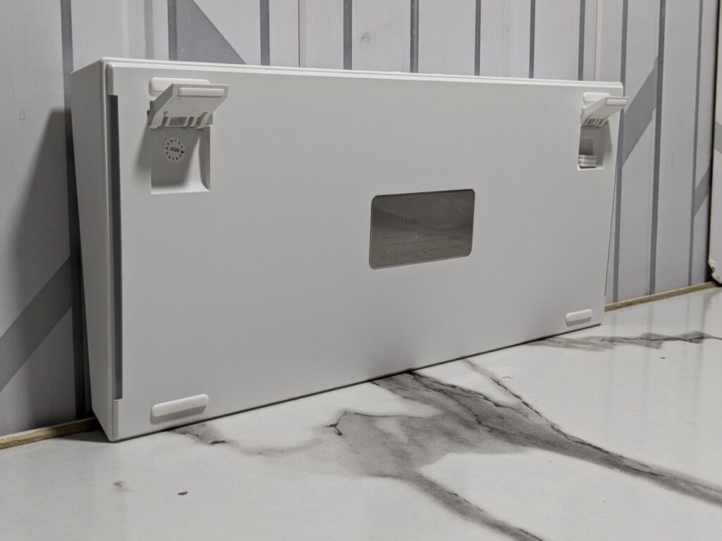 EPOMAKER G84 Mechanical Keyboard - Underside of keyboard