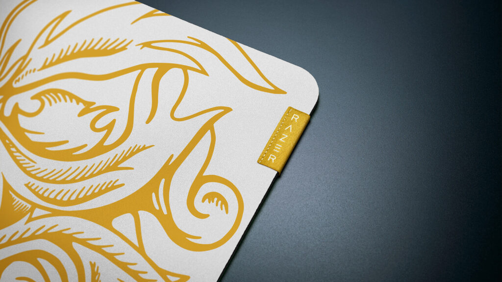 Razer Gigantus V2 Faker Edition mouse mat - Stitched Razer tag
