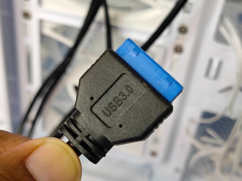 Ocypus Gamma C72 ARGB case - USB 3.0 Connector