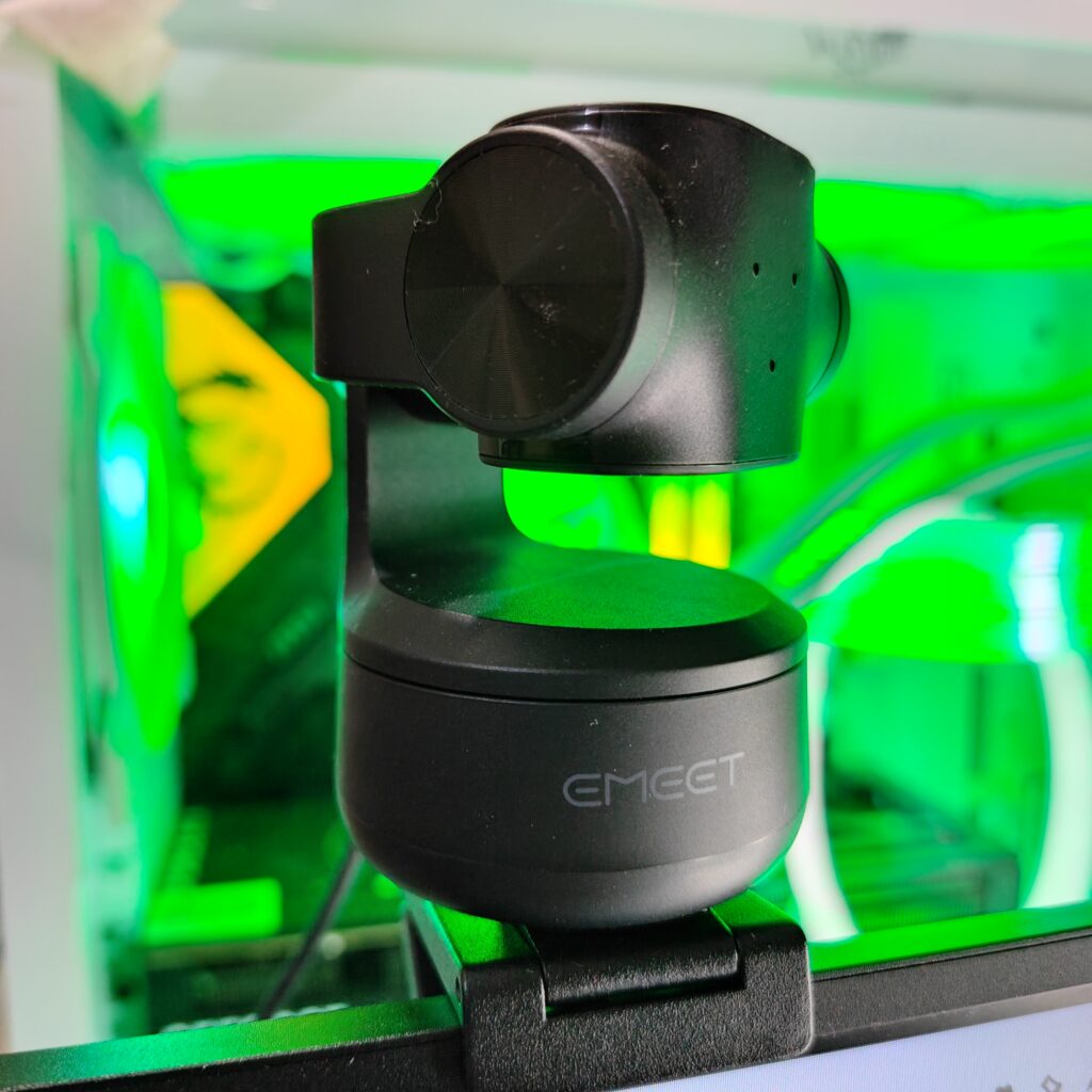 EMEET PIXY 4K dual-camera AI PTZ webcam review: Smart, sharp, but not quite perfect 15 EMEET PIXY 4K AI Webcam - Mounted