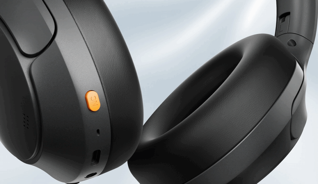 Close up shot of the TOZO HT3 Headphones