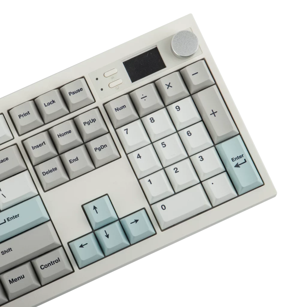 Right side of the EPOMAKER QK108